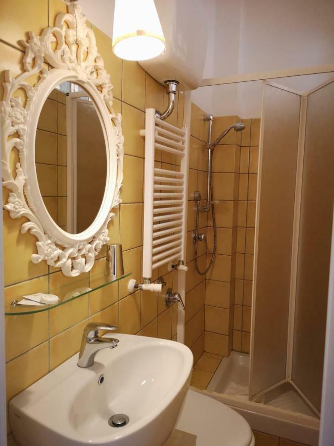 Basic Double Room,784209345:JPEG